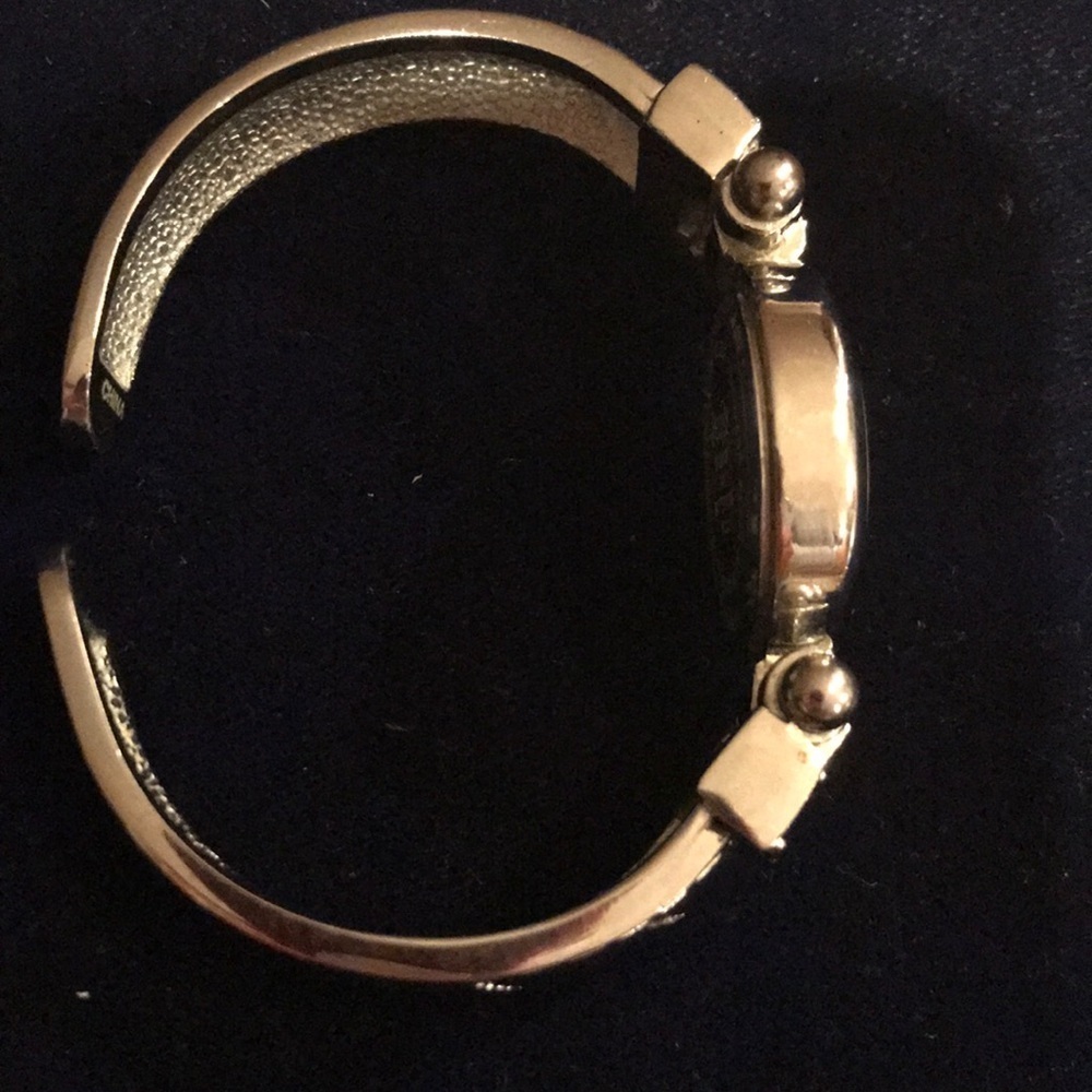 Silver watch - Picture 2 of 3